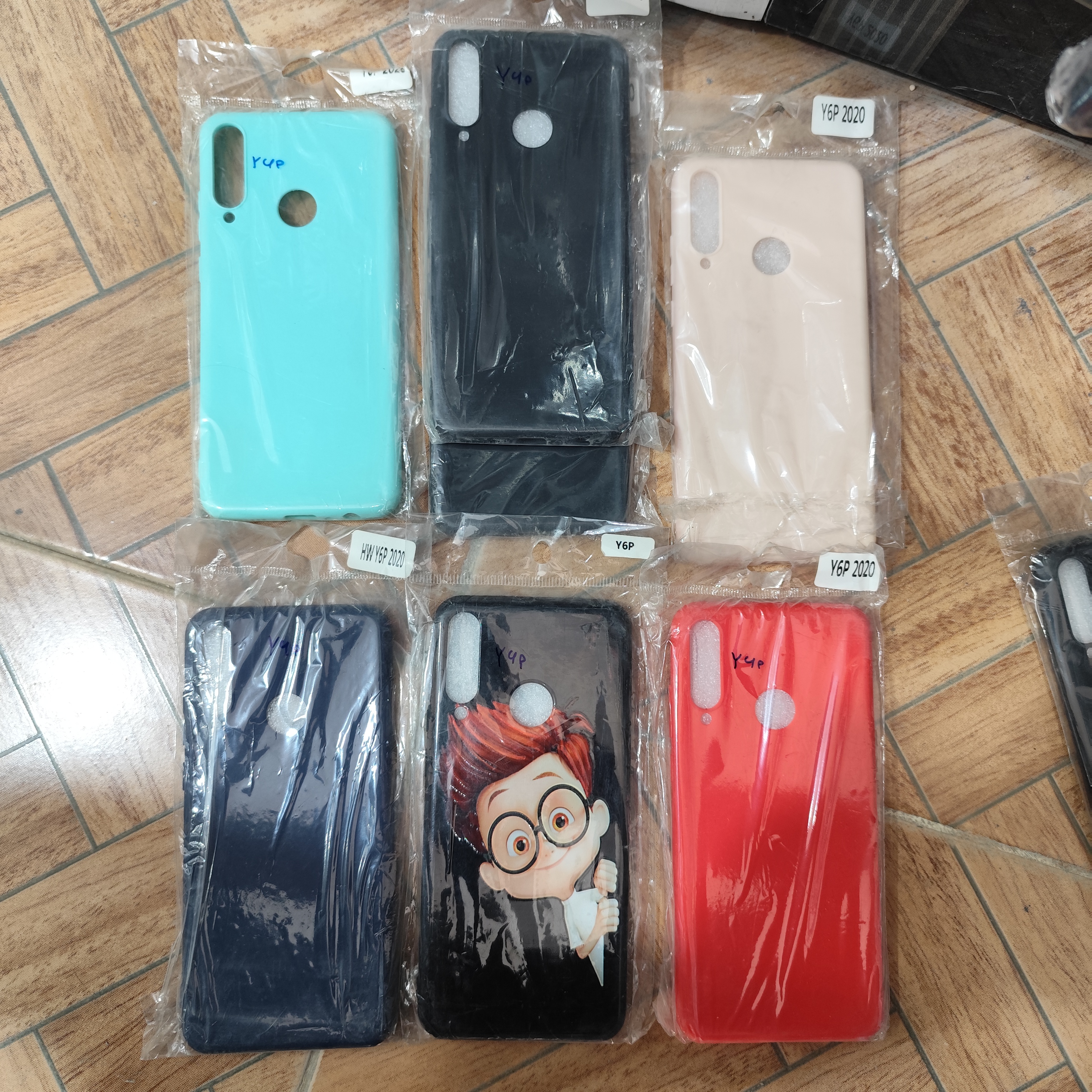 هفت عدد قاب هوآوی Y6p 2020 به صورت یکجا